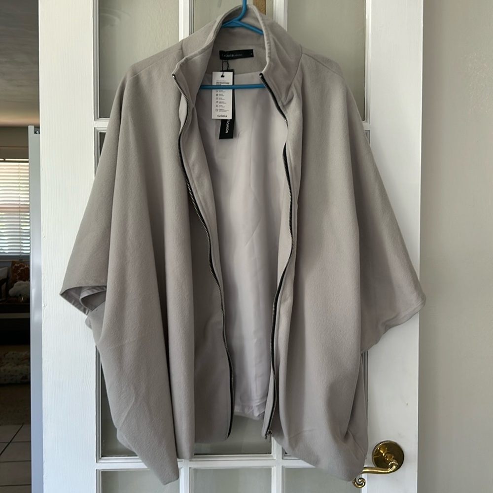 NEW | Celmia Zippered Poncho Cape